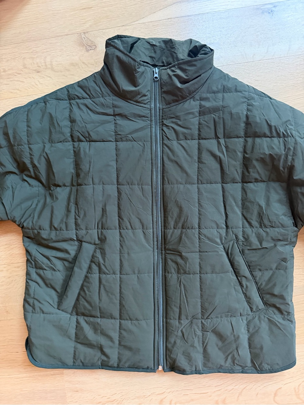 Women’s Quilted Short-Sleeve Jacket - Olive